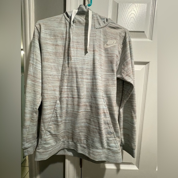Woman’s hoodie - Picture 1 of 3